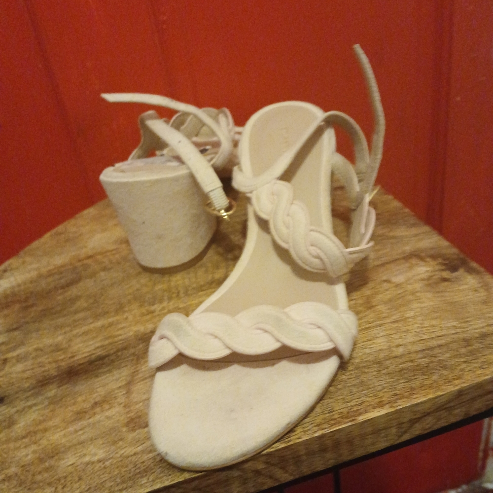 Stuart Weitzman Pink Braided Sandals - Picture 3 of 5